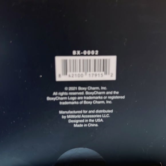 Boxy Charm Washer for Brushes & Blender Sponges Plus 1 Pair Acrylic Earrings - Picture 5 of 5